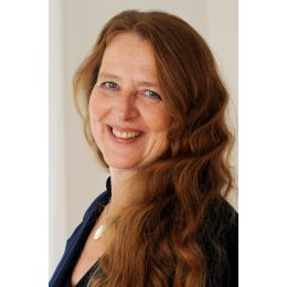 Heilerin, Bowen Therapeut, Yoga Lehrerin, Coach Heike Michaela Schneider Penzing