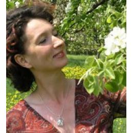 Lu Jong Lehrerin und Kum Nyee Masseurin Agnes Csepai-Schmidt Aichwald